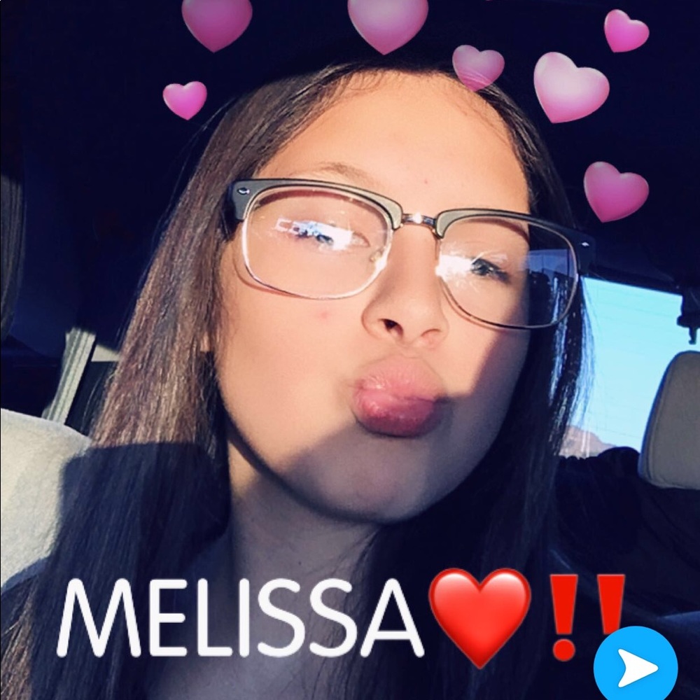 Meet your Posher, Melissa